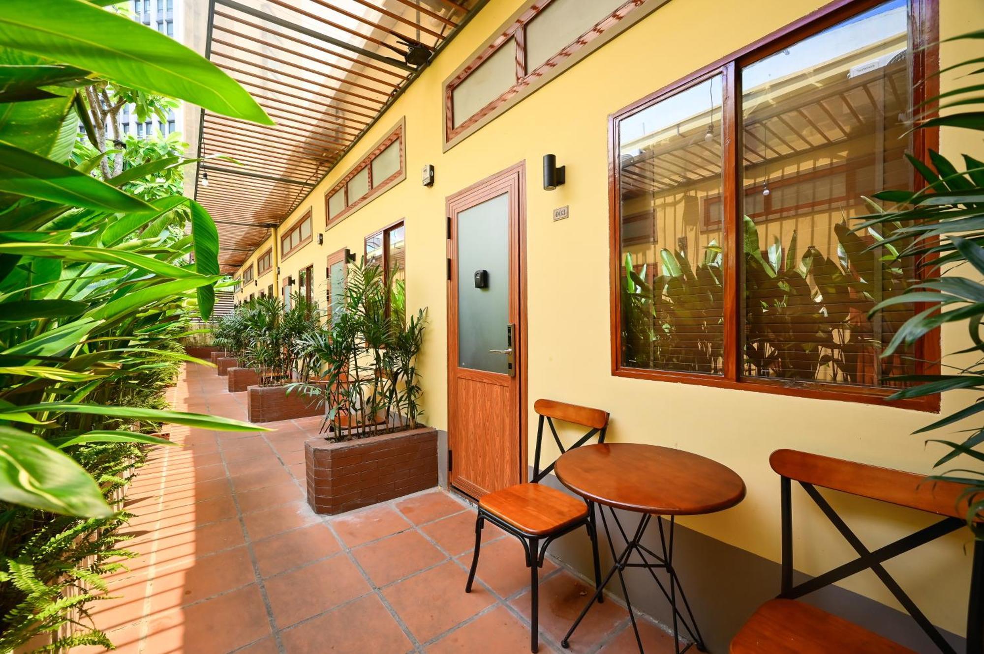 Отель Jade Garden - Secret Courtyard In Saigon Хошимин Экстерьер фото